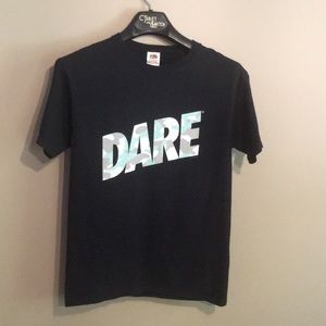 Thrifted unique D.A.R.E. T-shirt
